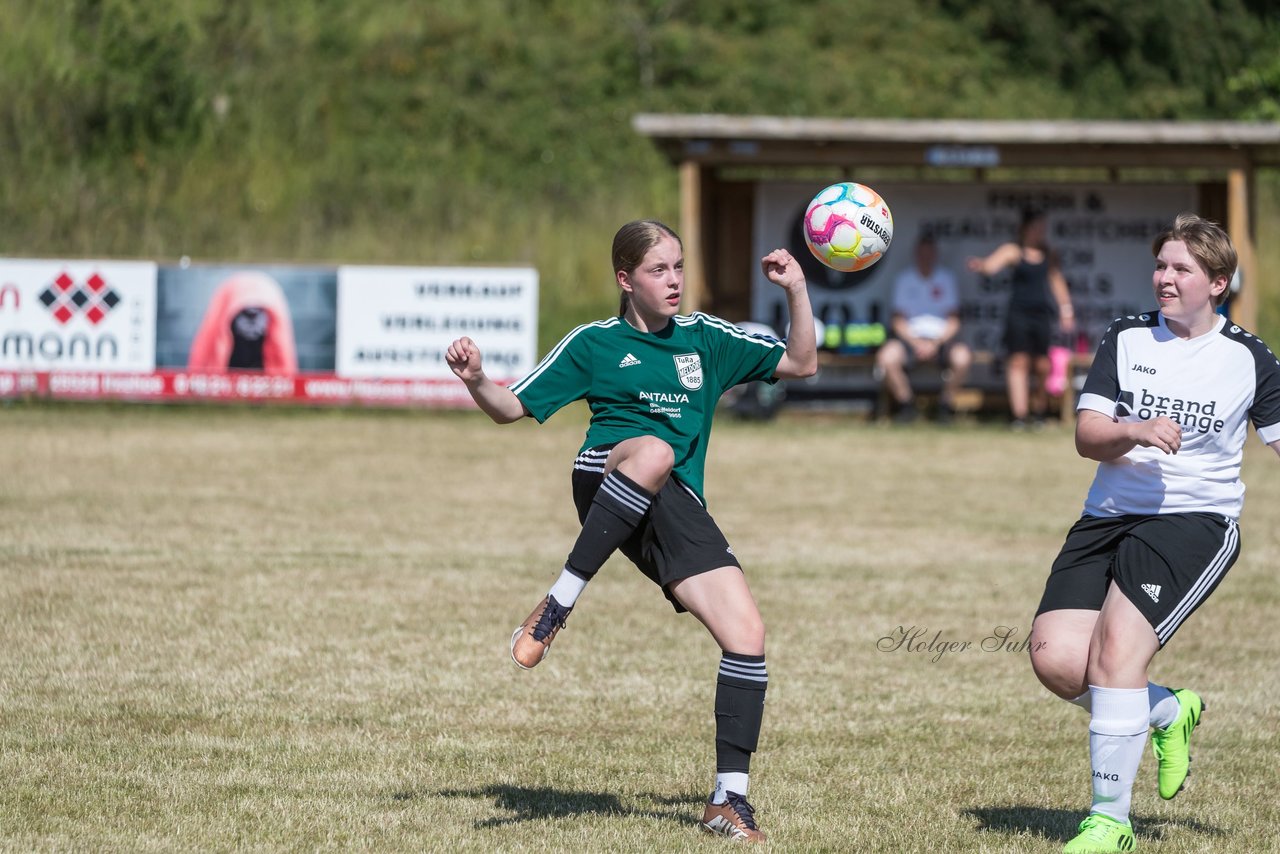 Bild 256 - wBJ TuRa Meldorf/Buesum - JFV Luebeck : Ergebnis: 1:0